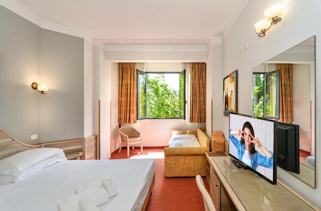 Hotel Nedy Marina di Massa Eksteriør bilde